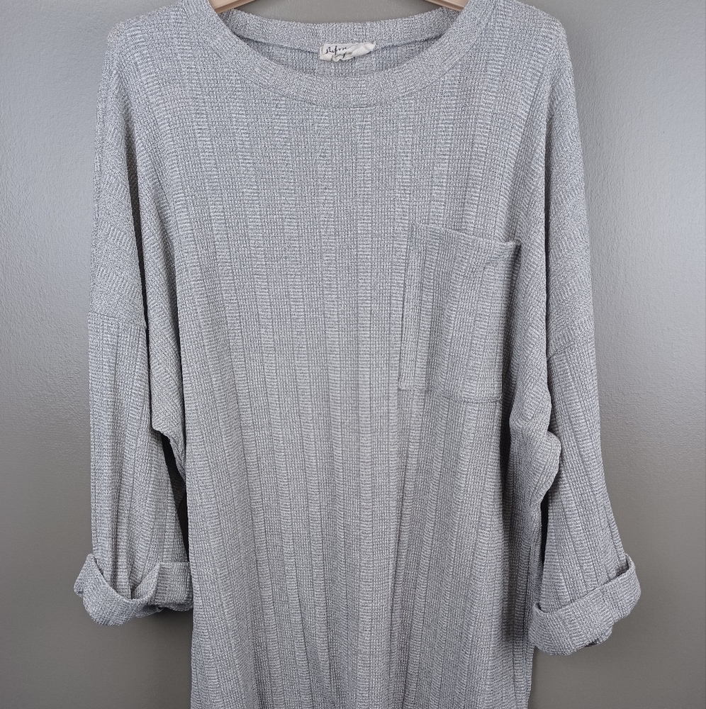 Womens Oversized Small Grey Top